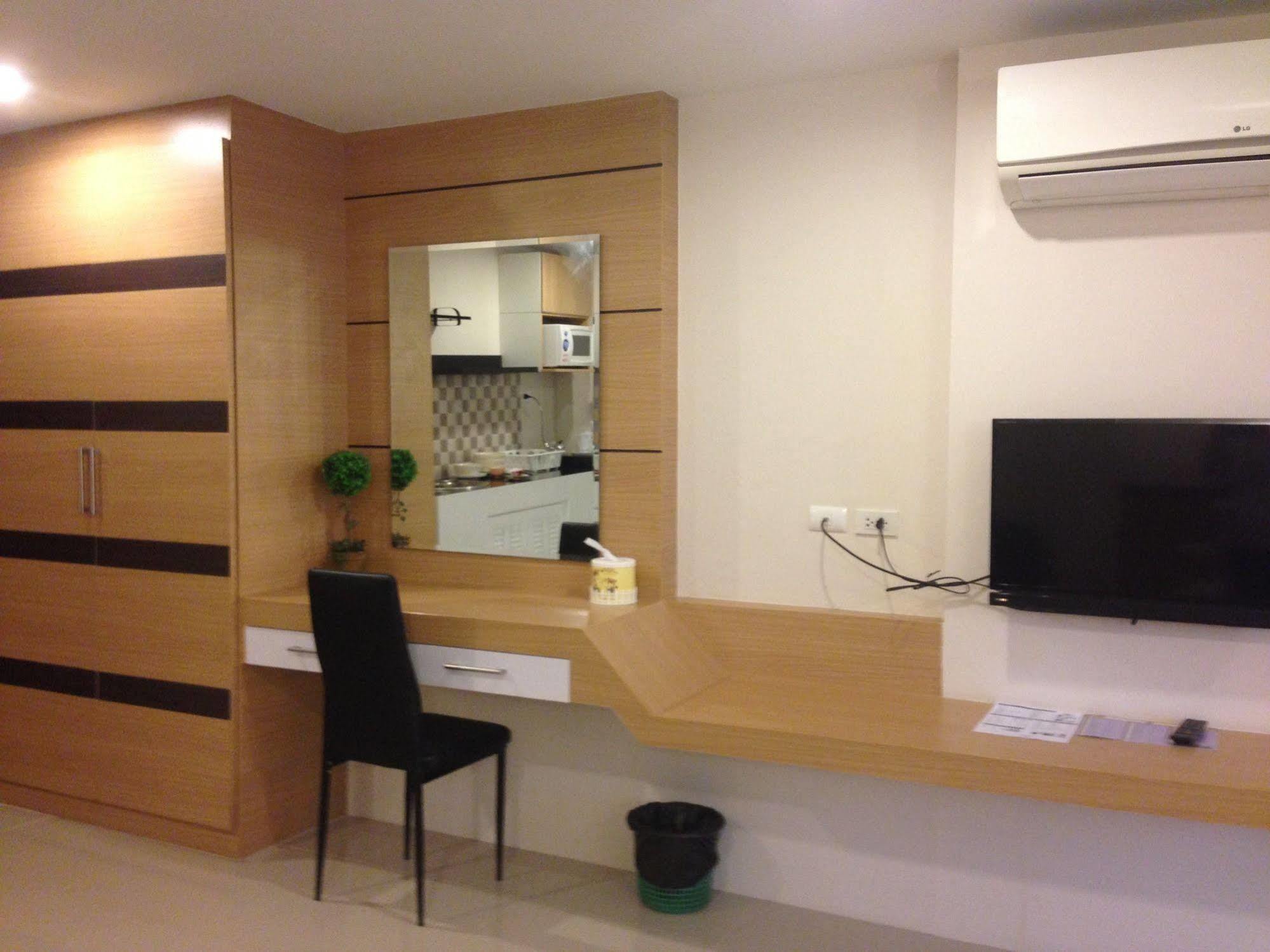 Chitra Suite Pattaya Luaran gambar
